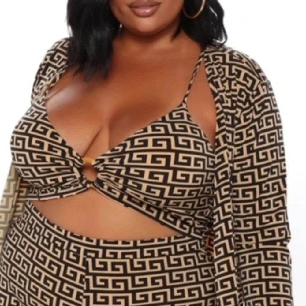 FASHION NOVA NWT Crop Top Plus Size 2X